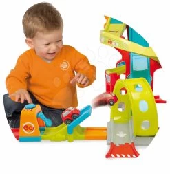 Set Katzenhäuser Mit Dem Sound Von Cat's House Veterinary Smoby Und Eine Springende Autostrecke Mit Zwei Spielzeugautos -Spielzeugpuppen Geschäft 120411 h smoby autodraha