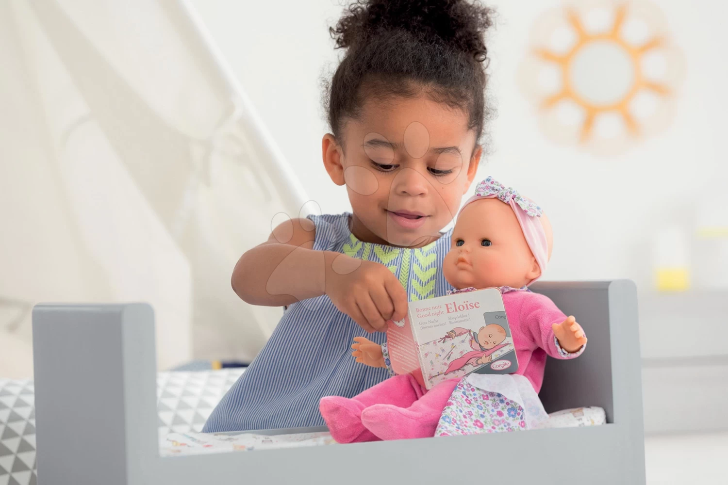 Puppe Eloise Pink Geht Ins Bett Mon Grand Poupon Corolle 36 Cm Mit Blauen Scheraugen Und 4 Ergänzungen Ab 24 Monaten 13 Puppe Eloise Pink Geht Ins Bett Mon Grand Poupon Corolle 36 Cm Mit Blauen Scheraugen Und 4 Ergänzungen Ab 24 Monaten – Bild 11