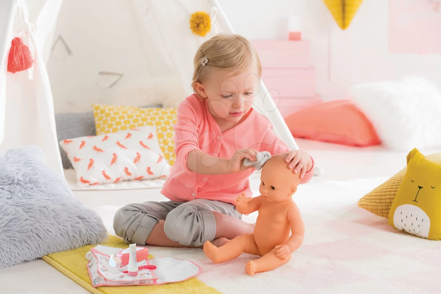 Kosmetiktasche Baby Care Mon Grand Poupon Corolle Mit 6 Zubehörteilen Für 36-42 Cm Große Puppe Ab 24 Monaten 5 Kosmetiktasche Baby Care Mon Grand Poupon Corolle Mit 6 Zubehörteilen Für 36-42 Cm Große Puppe Ab 24 Monaten – Bild 3