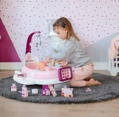 Pflegezentrum-Set Für Die Puppe Violette Baby Nurse Smoby Und Ein Esszimmerstuhl Mit Wickelauflage 29 Pflegezentrum-Set Für Die Puppe Violette Baby Nurse Smoby Und Ein Esszimmerstuhl Mit Wickelauflage -Spielzeugpuppen Geschäft 220347 g smoby opatrovatelske centrum 6