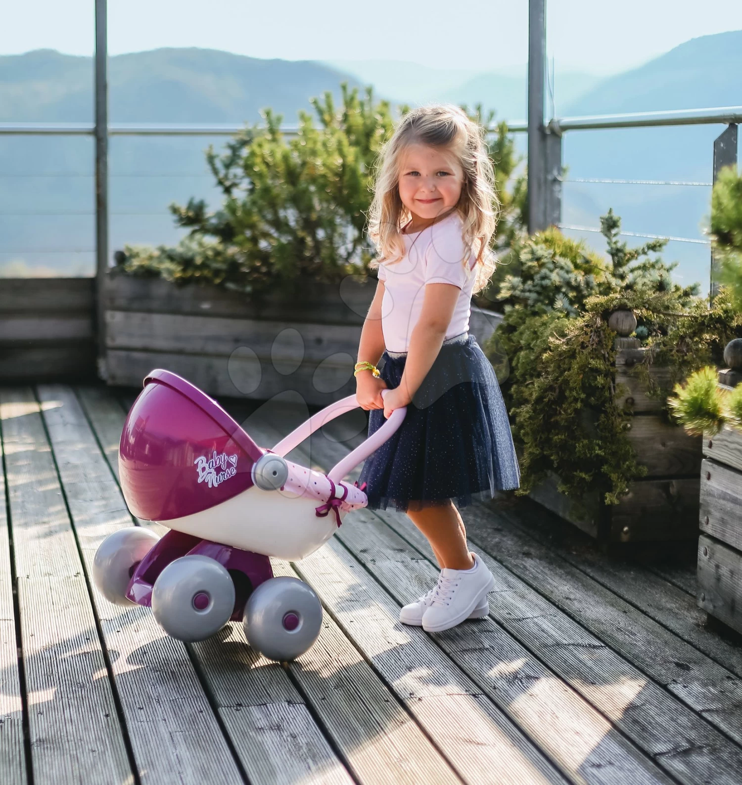 Set Puppe Minikiss Smoby 27 Cm Und Ein Kinderwagen Mit Textil Baby Nurse Für Eine Puppe (56 Cm Griff) Ab 18 Monaten 3 Set Puppe Minikiss Smoby 27 Cm Und Ein Kinderwagen Mit Textil Baby Nurse Für Eine Puppe (56 Cm Griff) Ab 18 Monaten