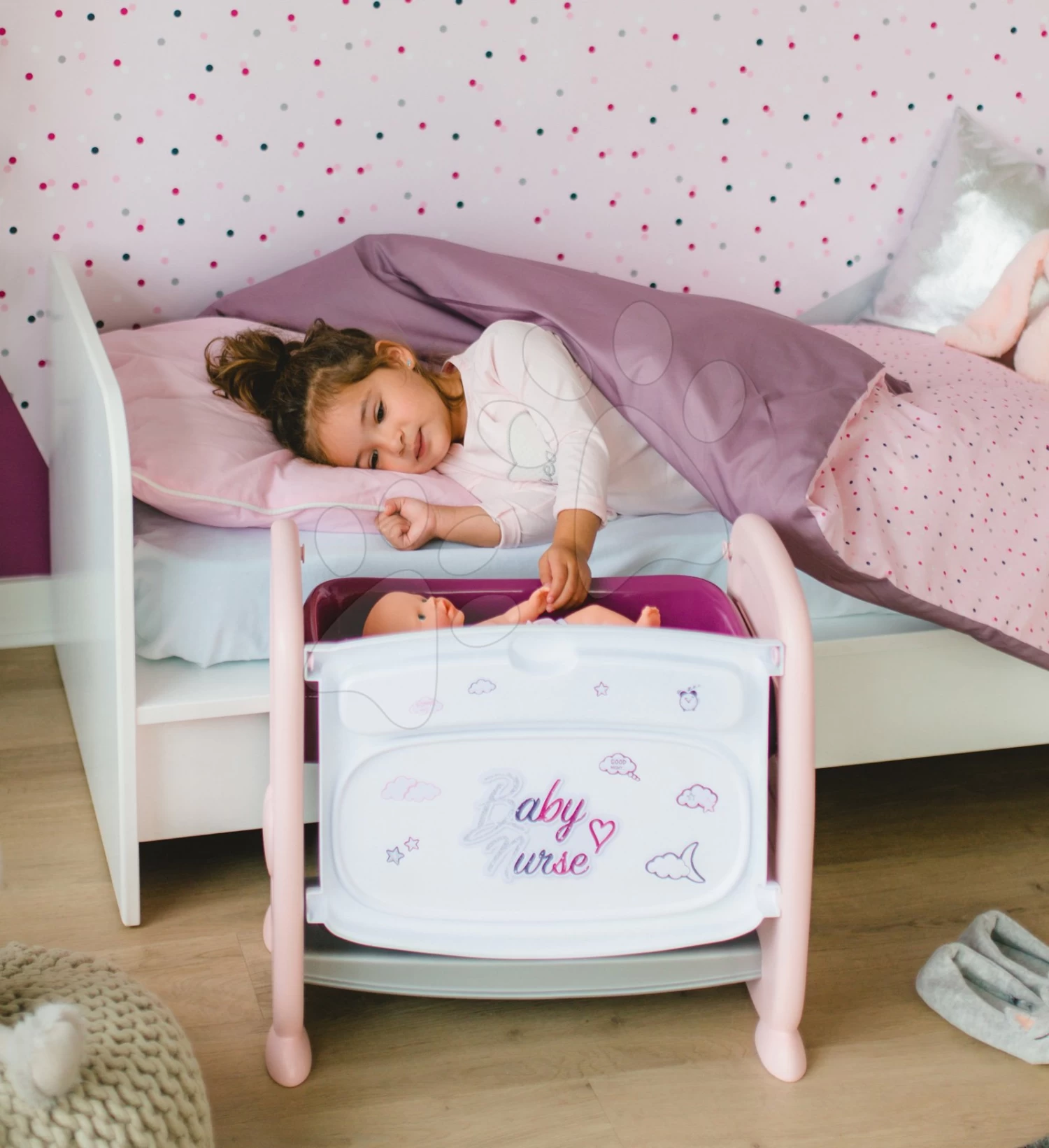 Bett Mit Wickeltisch Violette Baby Nurse 2in1 Smoby 3 Stellungen Mit Einer Pinkelpuppe Und 8 Zubehörteilen Ab 24 Monaten 3 Bett Mit Wickeltisch Violette Baby Nurse 2in1 Smoby 3 Stellungen Mit Einer Pinkelpuppe Und 8 Zubehörteilen Ab 24 Monaten
