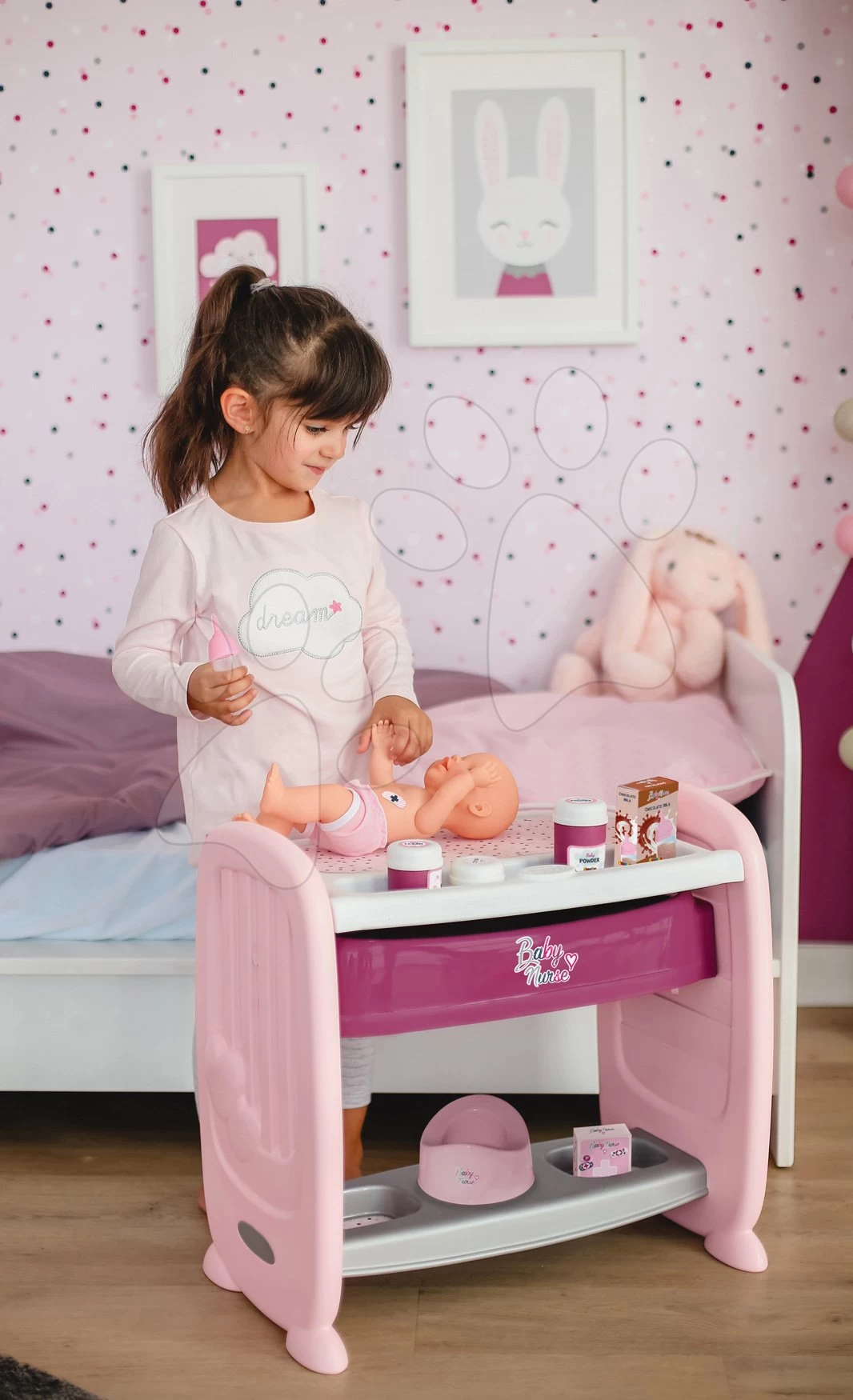 Set Puppenbett Mit Wickeltisch Violette Baby Nurse 2in1 Smoby Und Mit Einem Tiefen Puppenwagen Und Einer Trage 9 Set Puppenbett Mit Wickeltisch Violette Baby Nurse 2in1 Smoby Und Mit Einem Tiefen Puppenwagen Und Einer Trage – Bild 7