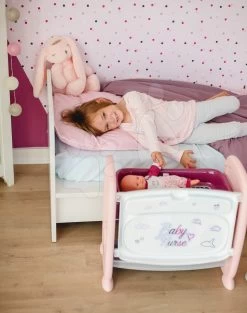 Set Puppenbett Mit Wickeltisch Violette Baby Nurse 2in1 Smoby Mit Pinkelpuppe Und Küche Tefal Studio Bubble Electronic Mit Zubehör -Spielzeugpuppen Geschäft 220353 k smoby postielka prebalovaci pult 1