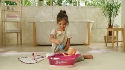 Set Tablett Mit Fließendem Wasser Elektronisch Violette Baby Nurse Smoby Und Eine Pflege-Ecke Mit Sound Und Licht Und Einer 30 Cm Großen Puppe -Spielzeugpuppen Geschäft 220362 m smoby vanicka