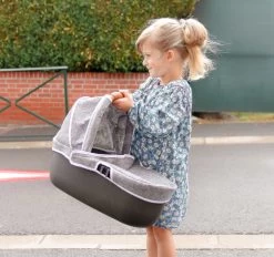 Puppenwagen-Set DeLuxe Pastell Maxi Cosi&Quinny Sport Grey 3in1 Smoby Und Mit Einer Küche 100 % Chef Stove Mit Zubehör -Spielzeugpuppen Geschäft 253104 j smoby kocik 4