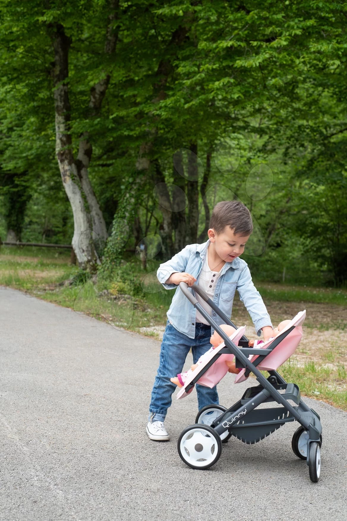 Puppenwagen Für Zwillinge Powder Pink Maxi Cosi&Quinny Smoby Mit Sicherheitsgurt Für 42 Cm Große Puppen 8 Puppenwagen Für Zwillinge Powder Pink Maxi Cosi&Quinny Smoby Mit Sicherheitsgurt Für 42 Cm Große Puppen – Bild 6