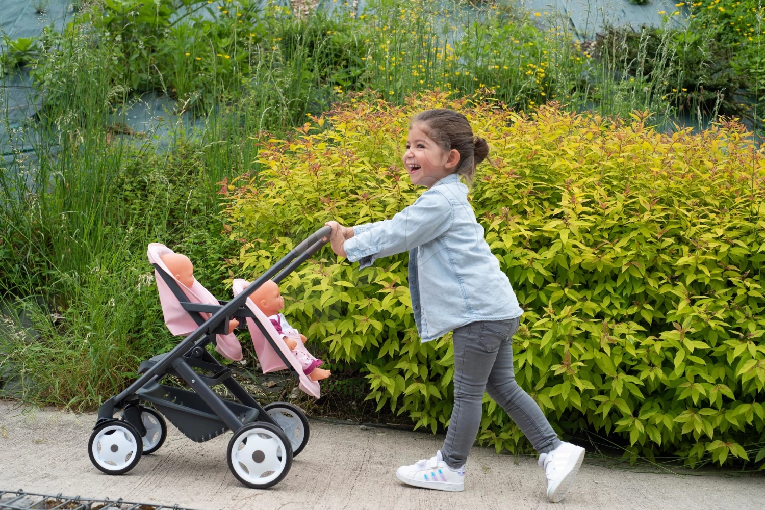 Puppenwagen Für Zwillinge Powder Pink Maxi Cosi&Quinny Smoby Mit Sicherheitsgurt Für 42 Cm Große Puppen 3 Puppenwagen Für Zwillinge Powder Pink Maxi Cosi&Quinny Smoby Mit Sicherheitsgurt Für 42 Cm Große Puppen