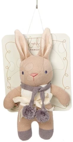 Puppen Gestrickte Hasen Baby Threads Taupe Bunny Gift Set ThreadBear Braun Aus Feiner Weicher Baumwolle In Geschenkverpackung Ab 0 Monaten 18 Puppen Gestrickte Hasen Baby Threads Taupe Bunny Gift Set ThreadBear Braun Aus Feiner Weicher Baumwolle In Geschenkverpackung Ab 0 Monaten -Spielzeugpuppen Geschäft 4073 a threadbear zajac