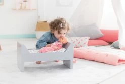 Kinderbett Mon Premier Poupon Bébé Corolle Mit Kissen Und Steppdecke Für 30-42 Cm Große Puppe Ab 18 Monaten 29 Kinderbett Mon Premier Poupon Bébé Corolle Mit Kissen Und Steppdecke Für 30-42 Cm Große Puppe Ab 18 Monaten -Spielzeugpuppen Geschäft frn87 h corolle crib bed